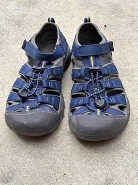Keen Newport H2 Youth Sz 5 Waterproof Blue Water Hiking Sandals Outdoor C34